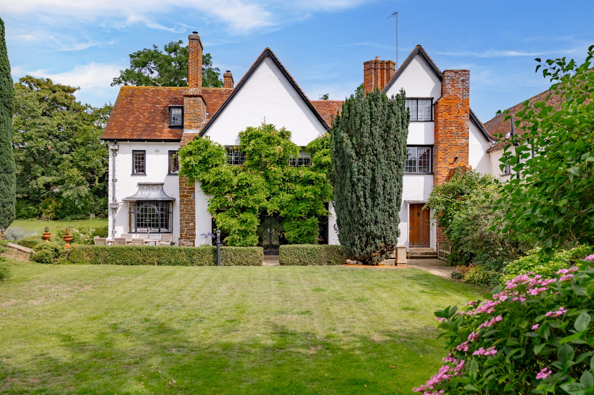 Harlington Manor