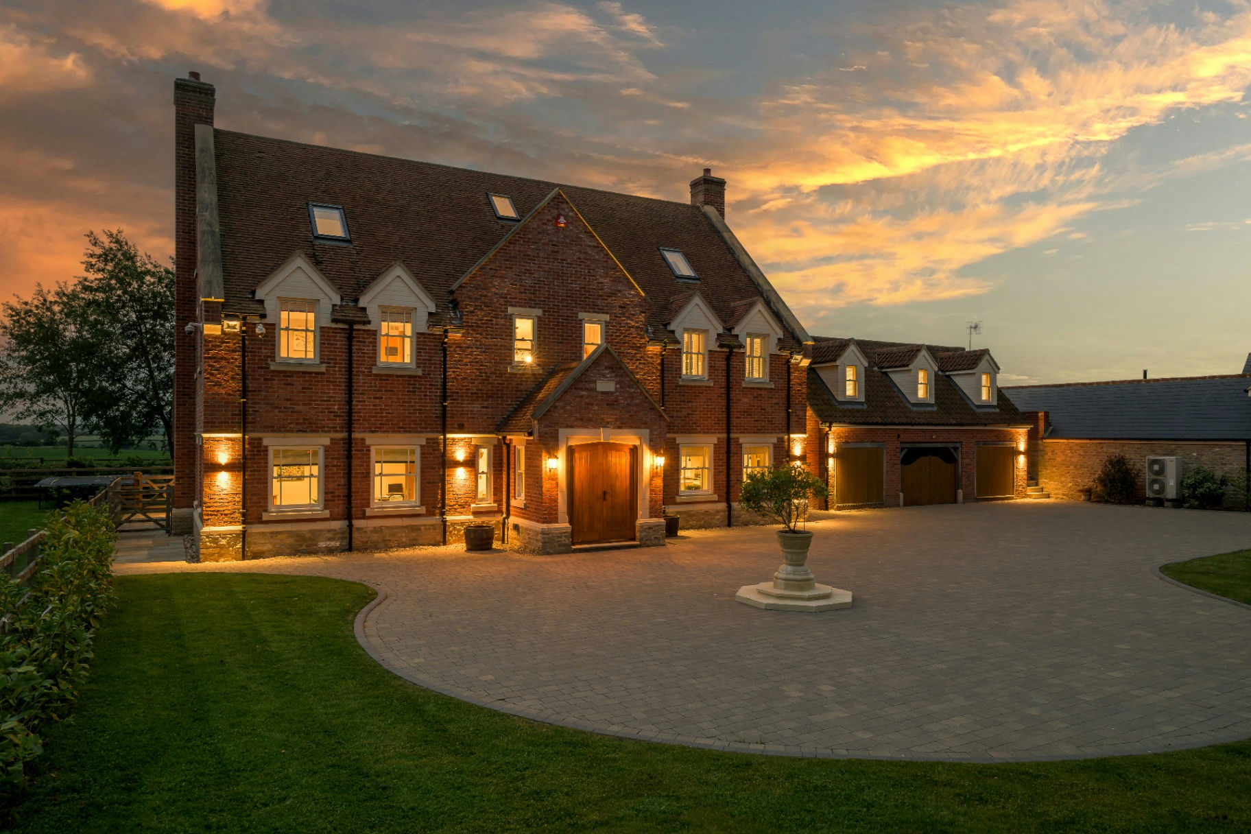 The Farmhouse, Stagsden